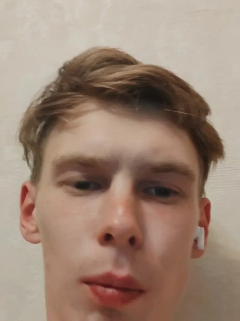 Сергій, 25