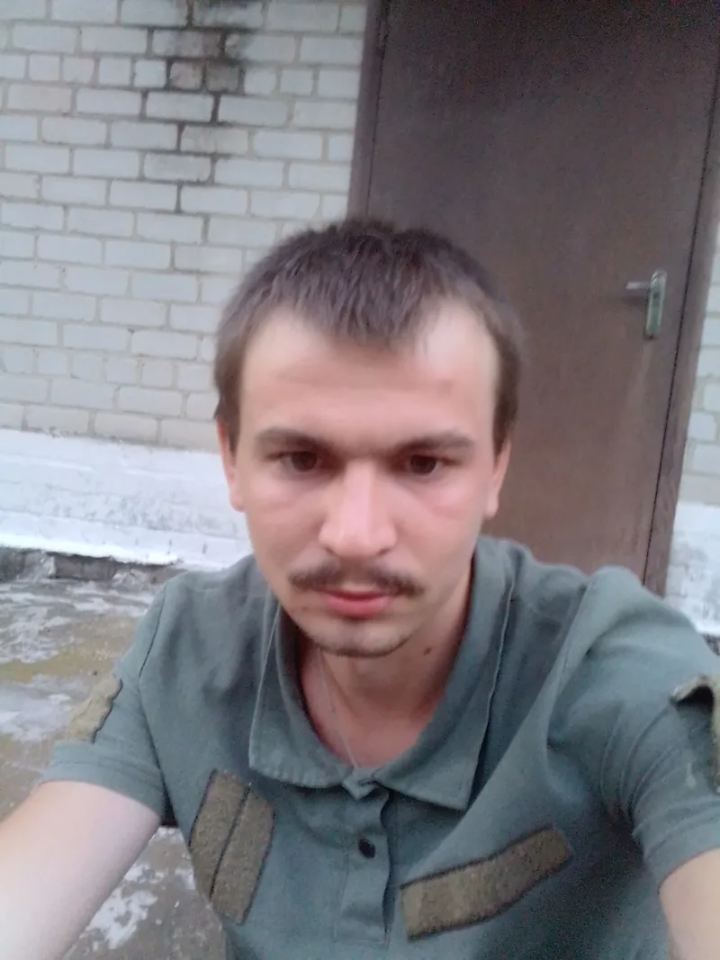 Антон, 25