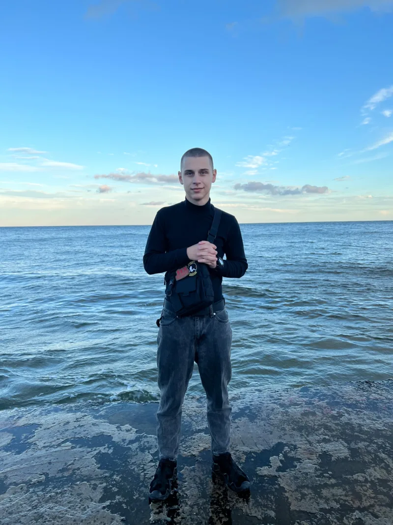 Андрей, 21