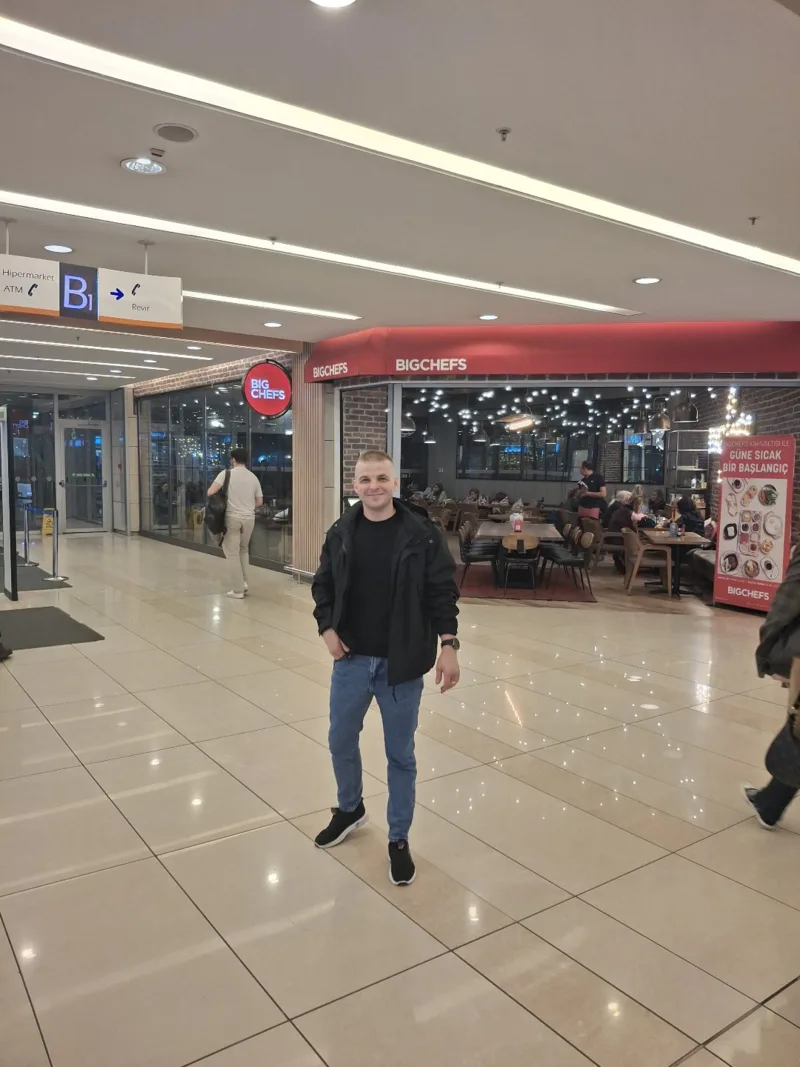 Олександр, 30
