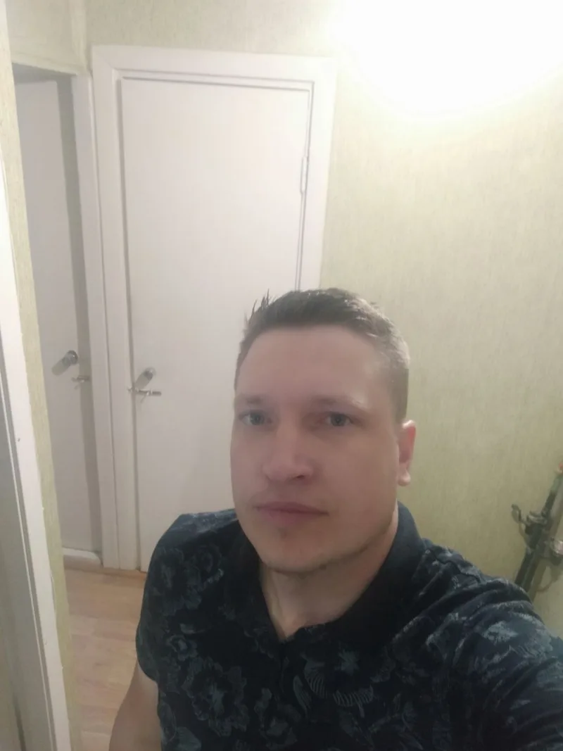 Коля, 39