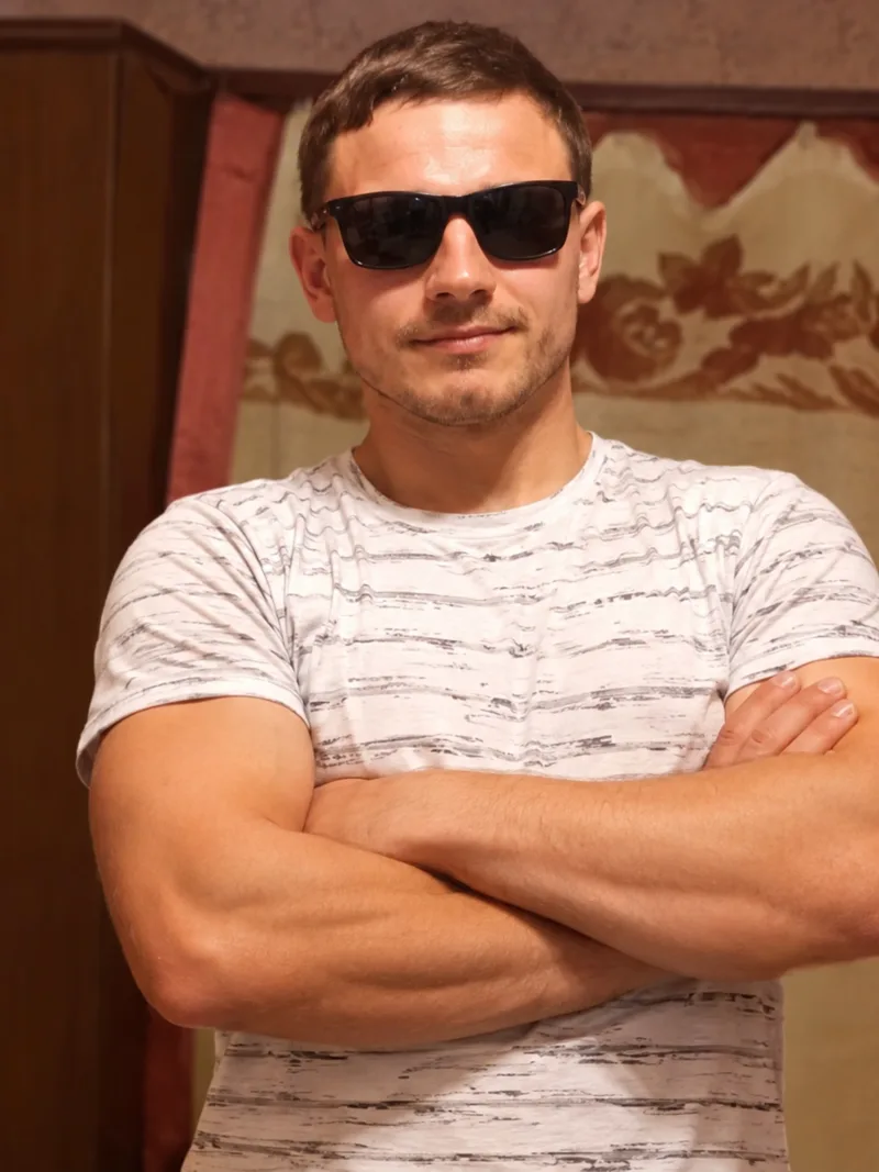 Ілля, 21
