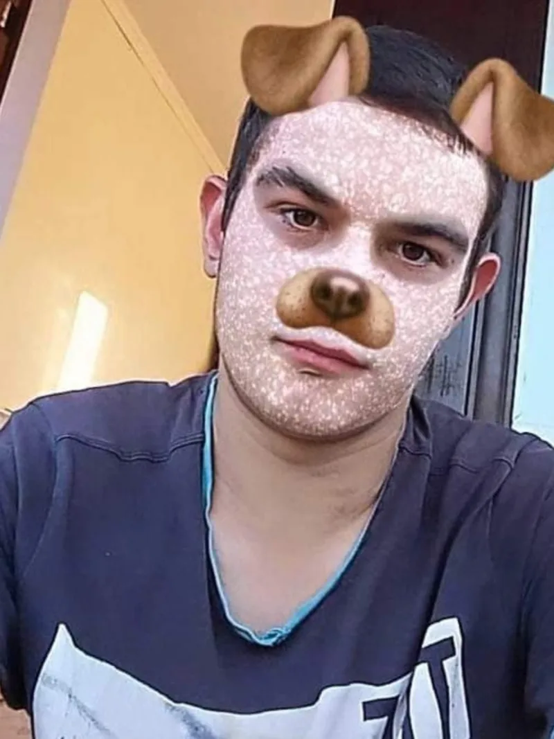 Саня, 22