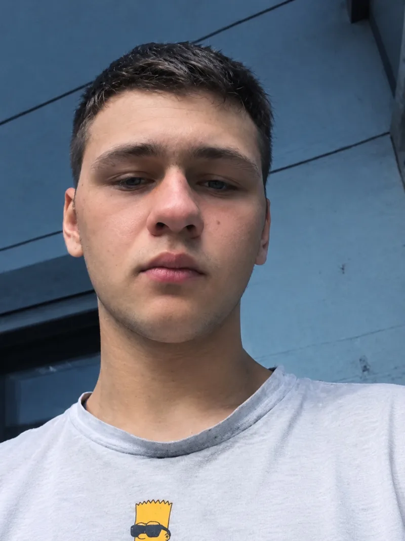 Богдан, 19