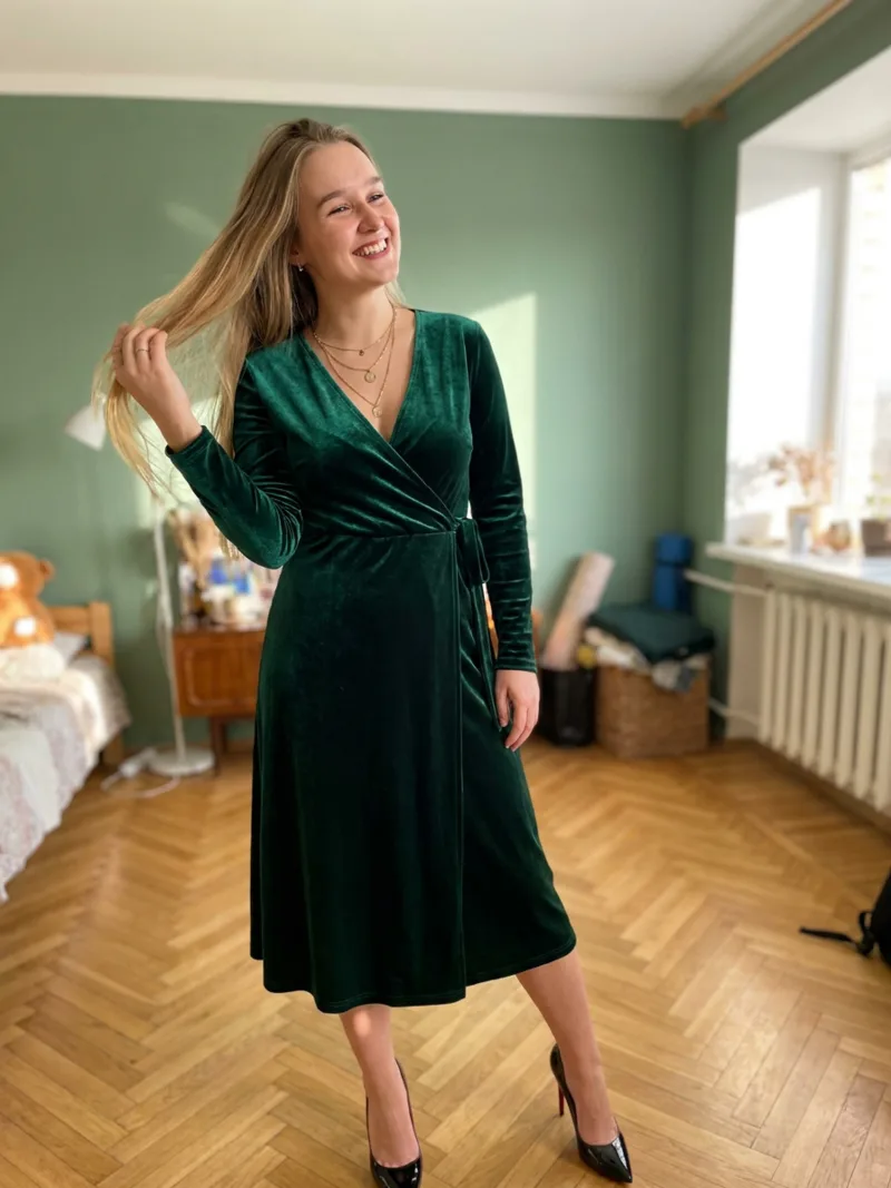 Наташа Романів, 29