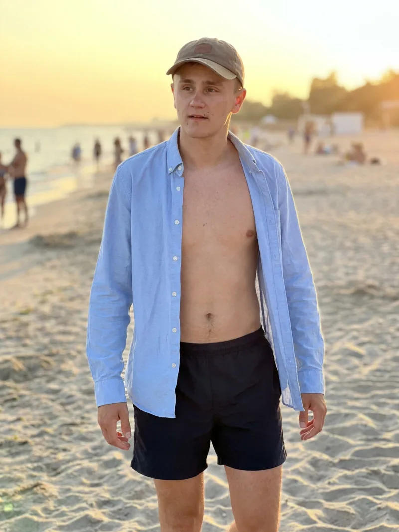 Андрей Демидов, 33