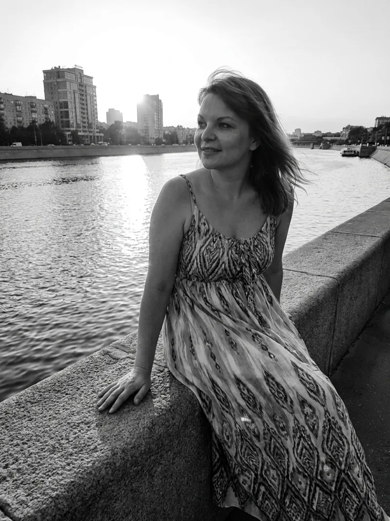 Marina, 43
