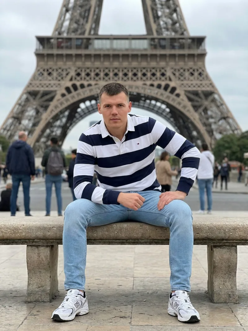 Dima, 40