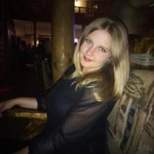 Аня