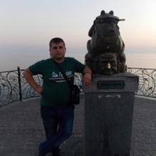 Максим