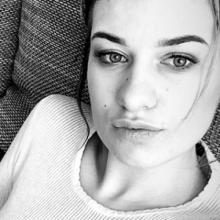 Valya 