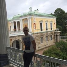 максим