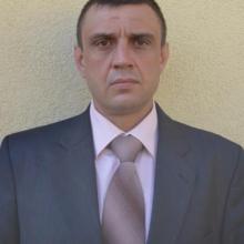 Артём