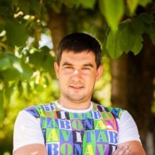 зеновій